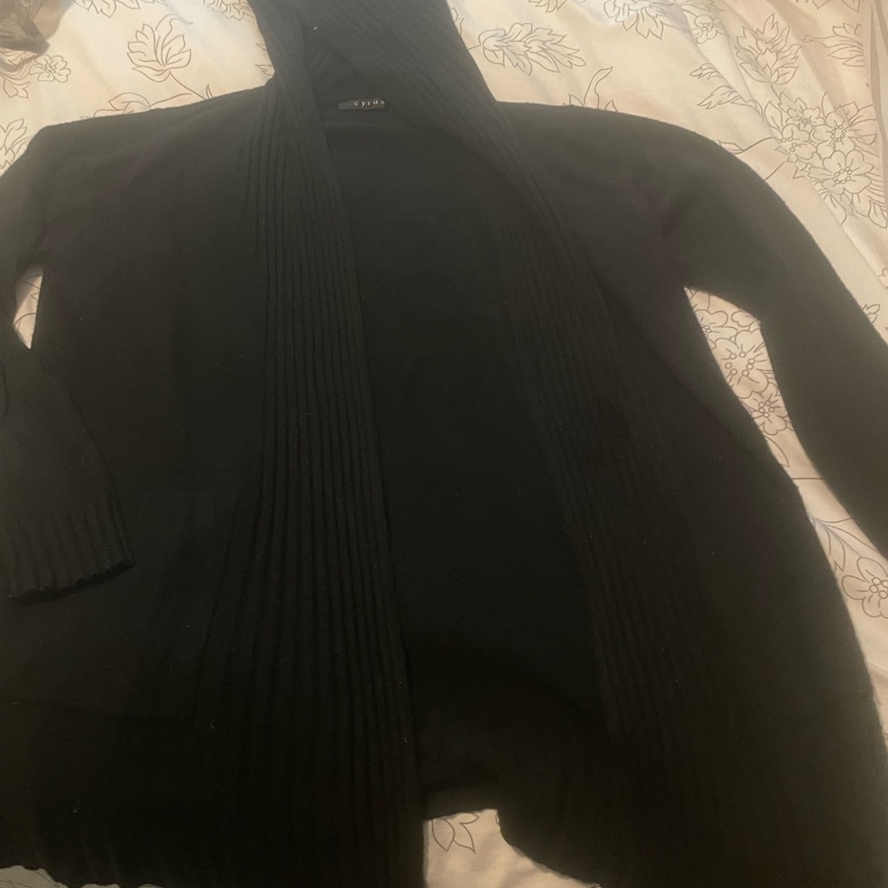 XL Black hooded open front sweater with pockets